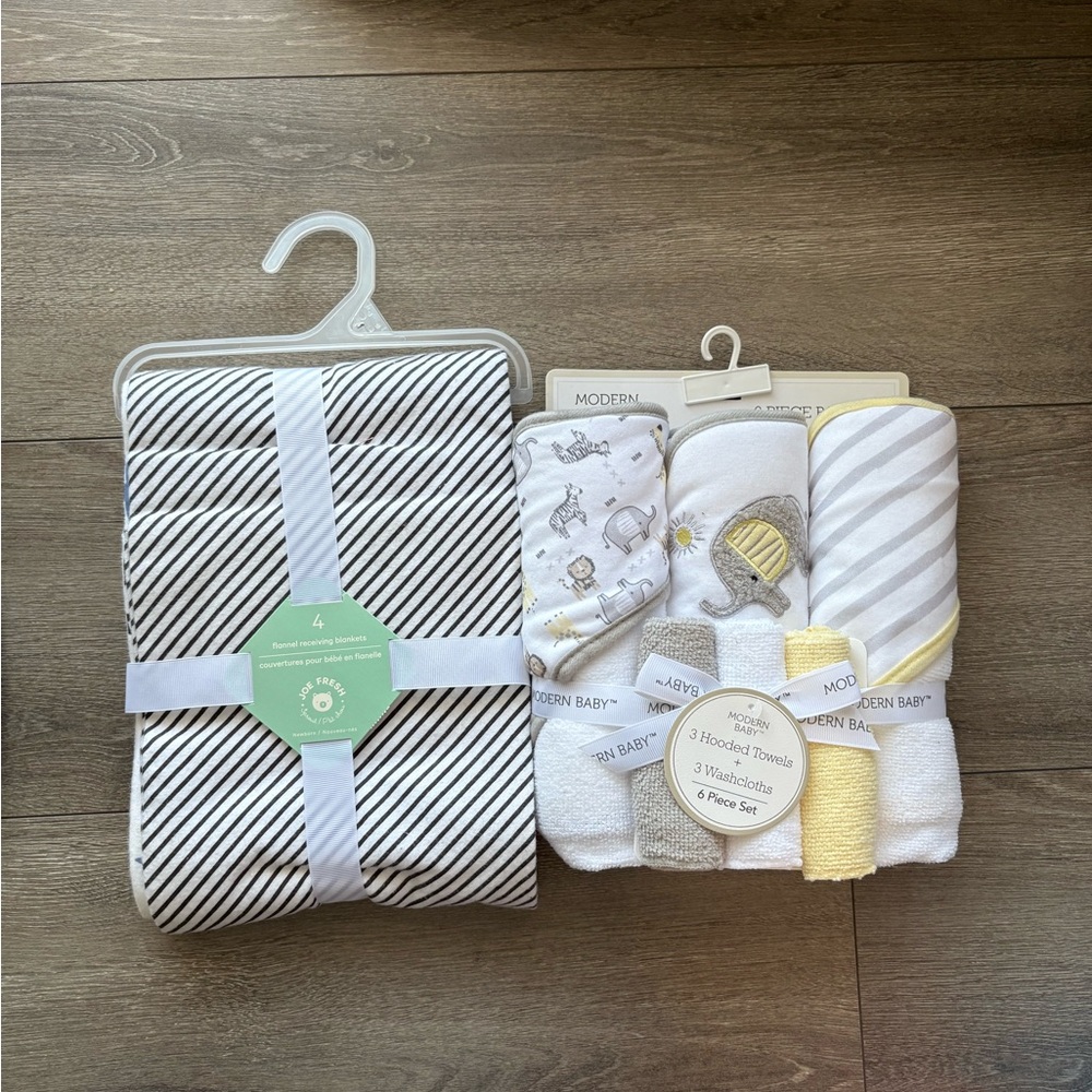 Modern Baby Towels and Washcloths Set // Joe Fresh Flannel Receiving Blankets